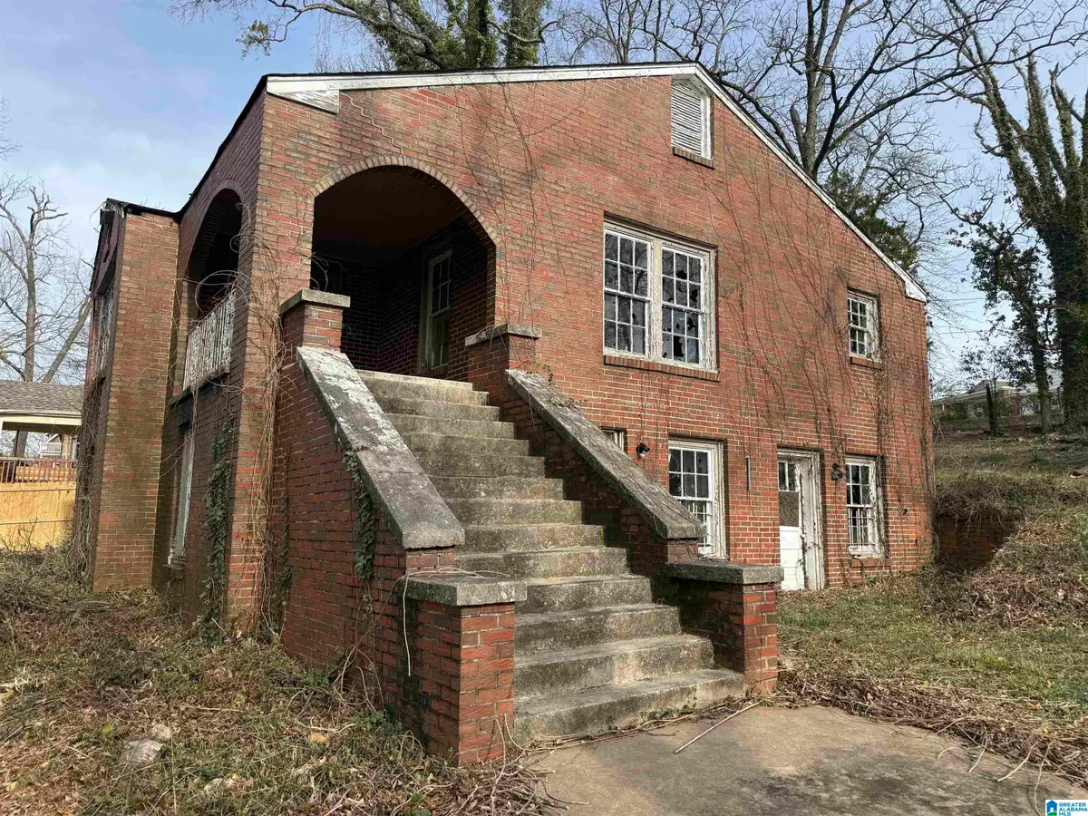 533 10TH COURT W, Birmingham, AL 35204 - #1