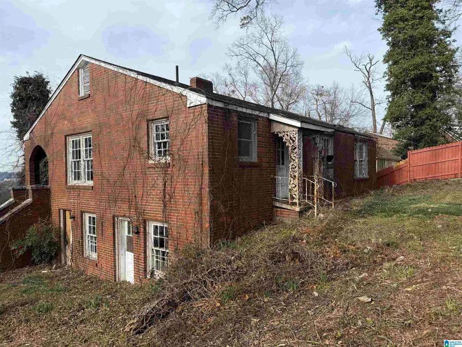 533 10TH COURT W, Birmingham, AL 35204 - #3