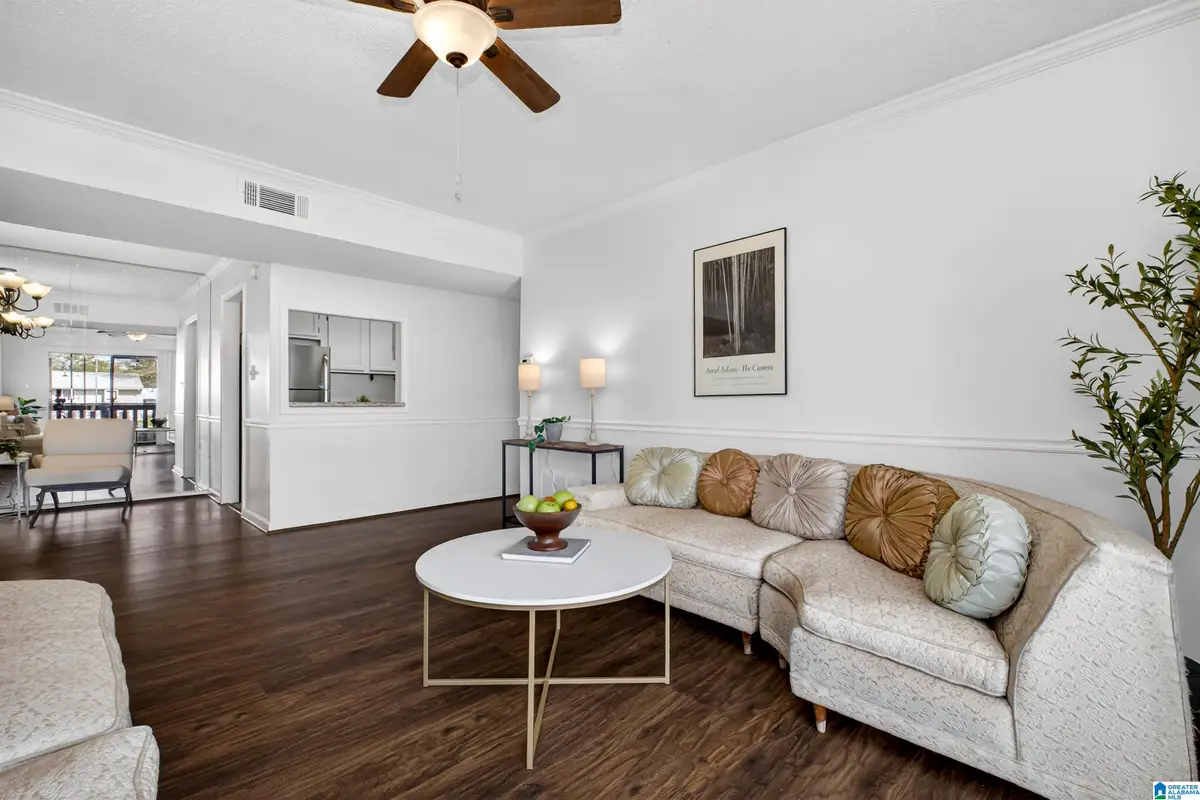 1104 WOODLAND VILLAGE, Homewood, AL 35216 - #1