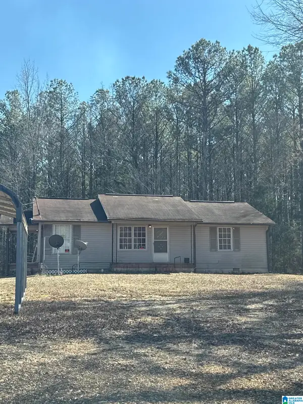 1015 CLEVELAND ROAD, Berry, AL 35546