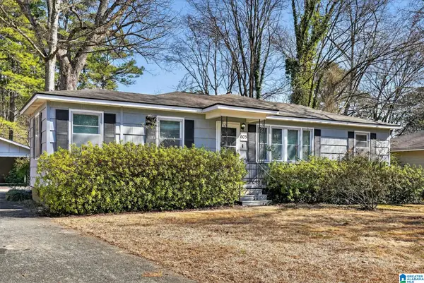 605 LEE ROAD, Birmingham, AL 35215