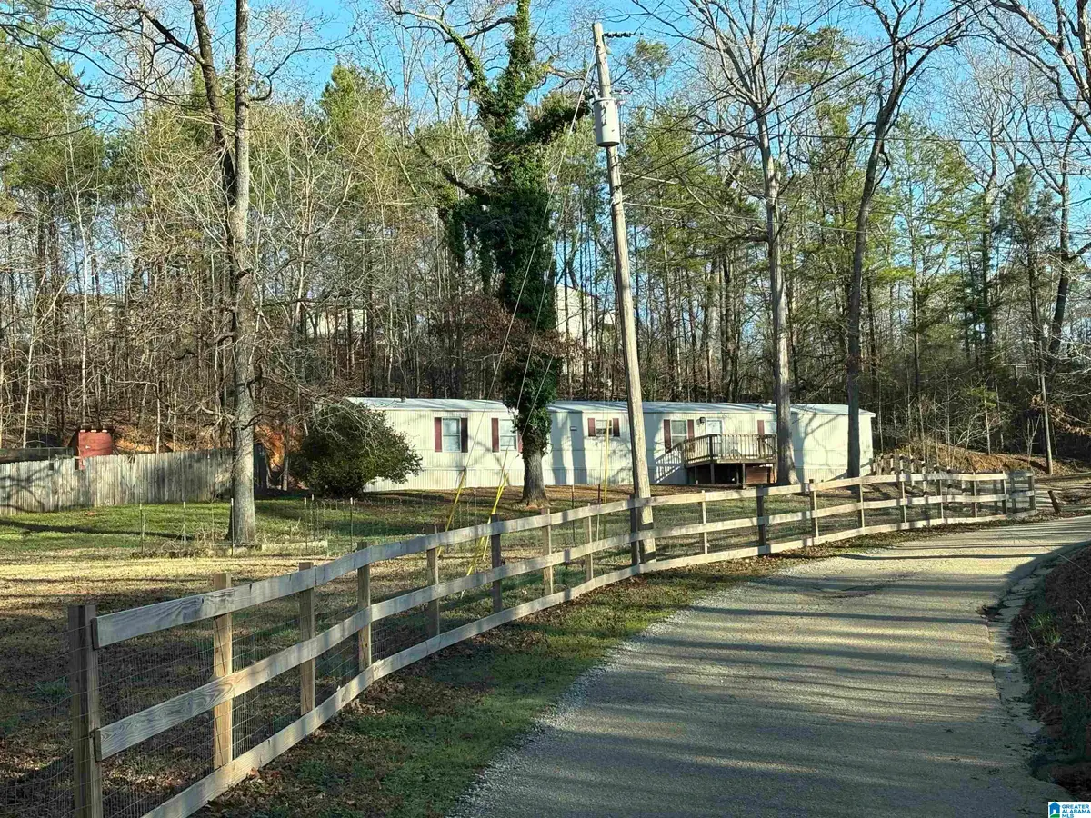 337 COUNTY ROAD 749, Jemison, AL 35085 - #1