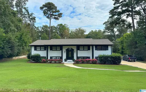 3240 MOCKINGBIRD LANE, Hoover, AL 35226