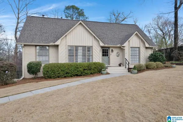 3851 WOOTEN DRIVE, Vestavia hills, AL 35243