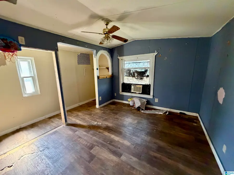 115 COUNTY ROAD 440, Clanton, AL 35046 - #3