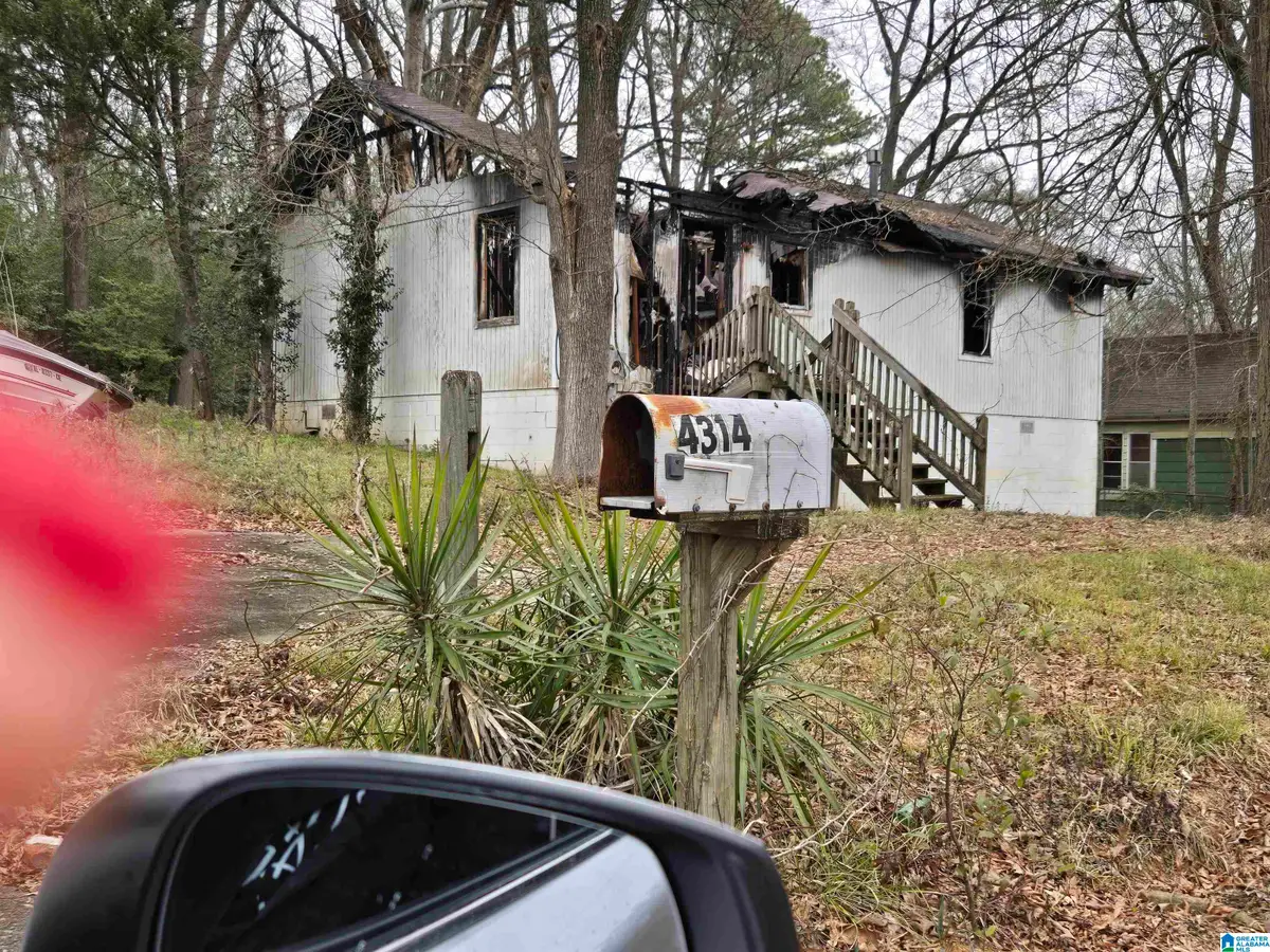 4318 5TH AVENUE W, Birmingham, AL 35224 - #1