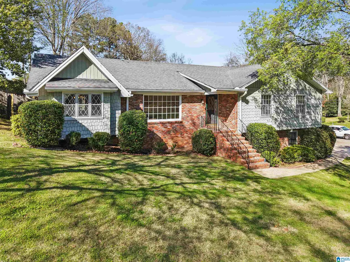 825 SHADYWOOD LANE, Birmingham, AL 35206 - #1