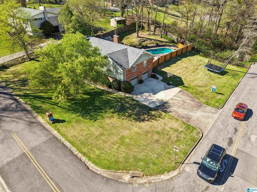 825 SHADYWOOD LANE, Birmingham, AL 35206 - #3