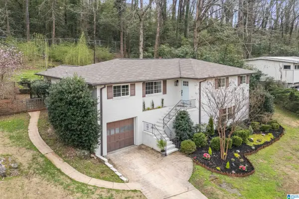 1905 OLD CREEK TRAIL, Vestavia hills, AL 35216