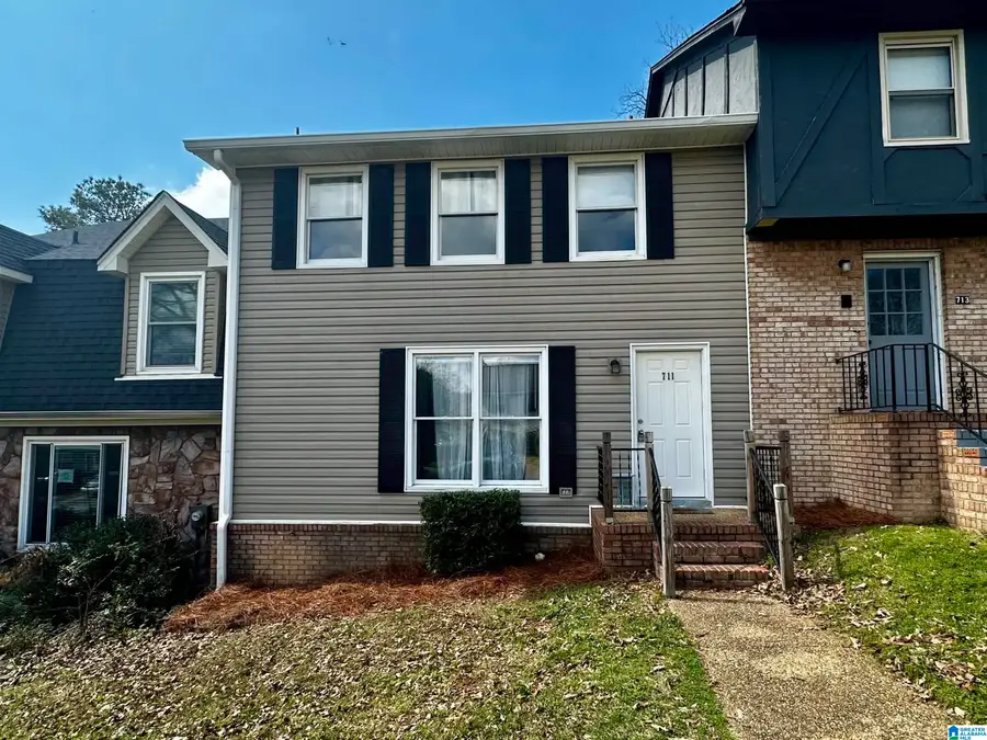 711 CAHABA MANOR DRIVE, Pelham, AL 35124 - #2