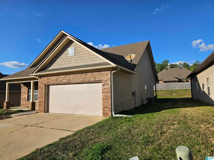 2026 HIGHVIEW WAY, Calera, AL 35040 - #3