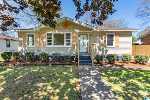 121 MEADOWOOD AVENUE, Hueytown, AL 35023