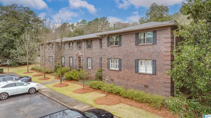 3740 COUNTRY CLUB DRIVE, Birmingham, AL 35213 - #3