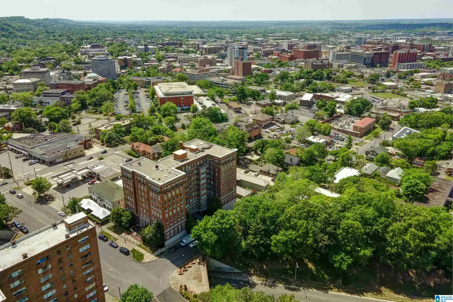 2250 HIGHLAND AVENUE, Birmingham, AL 35205 - #2