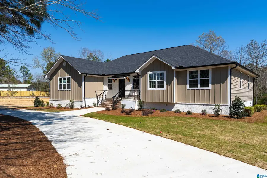 575 BROWN ROAD, Sylacauga, AL 35150 - #2