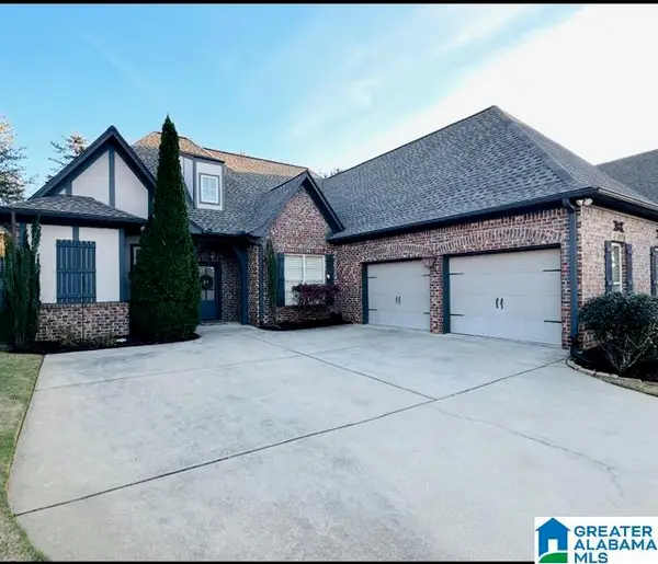 223 KENNISTON DALE, Pelham, AL 35124