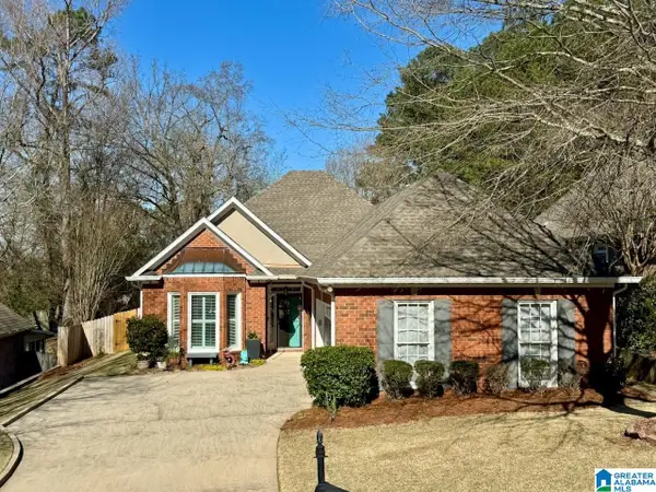 1104 ASHBURY SQUARE, Hoover, AL 35216