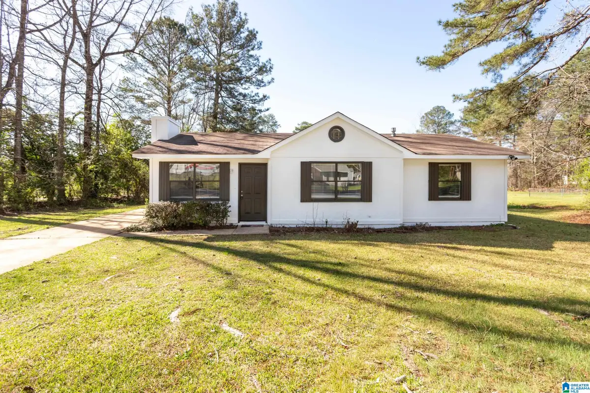1502 FILLYS RUN, Weaver, AL 36277 - #1