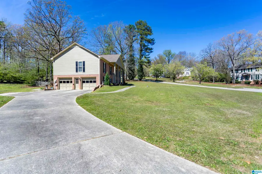 100 PARK FOREST TERRACE, Alabaster, AL 35007 - #2