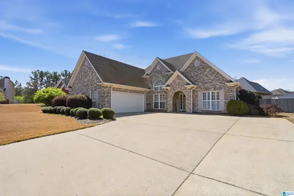 2002 DORSETT CIRCLE, Moody, AL 35004