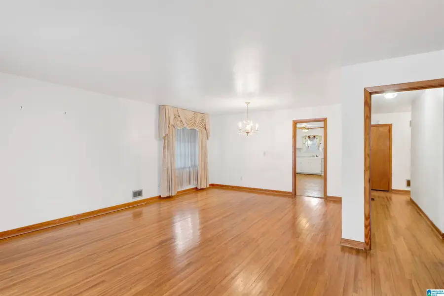 6536 CHEROKEE DRIVE, Fairfield, AL 35064 - #3