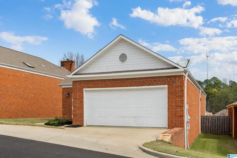 805 ROCKHURST LANE, Birmingham, AL 35209 - #3