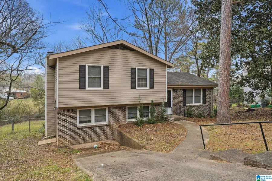 512 15TH AVENUE NW, Center Point, AL 35215 - #2