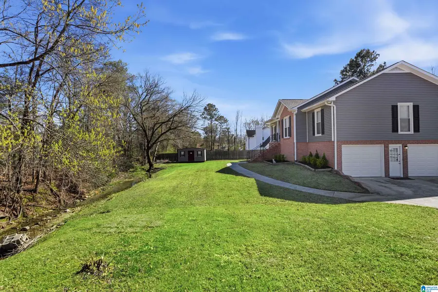 201 CLOVERLEAF CIRCLE, Helena, AL 35080 - #2