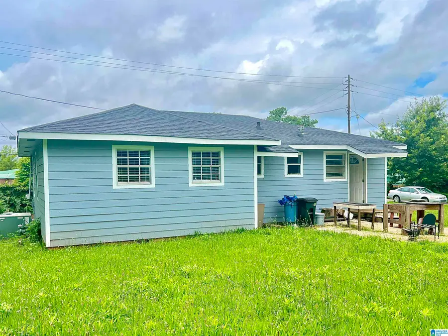 2839 31ST STREET SW, Birmingham, AL 35211 - #3