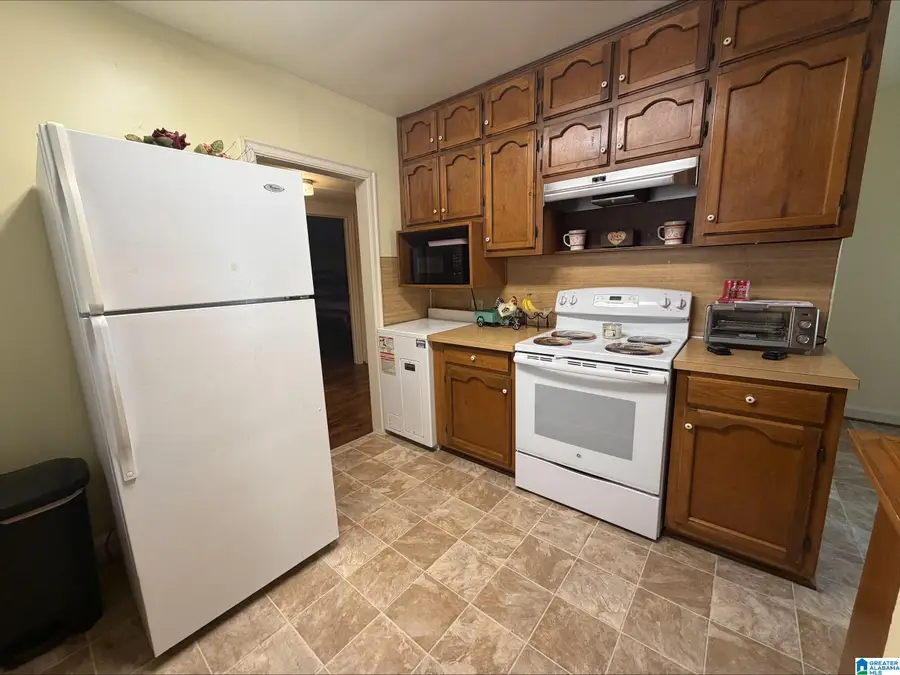 1261 HUEYTOWN ROAD, Hueytown, AL 35023 - #2