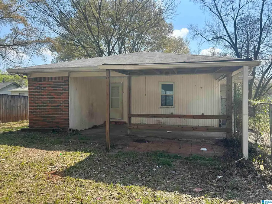 2805 20TH STREET, Hueytown, AL 35023 - #2