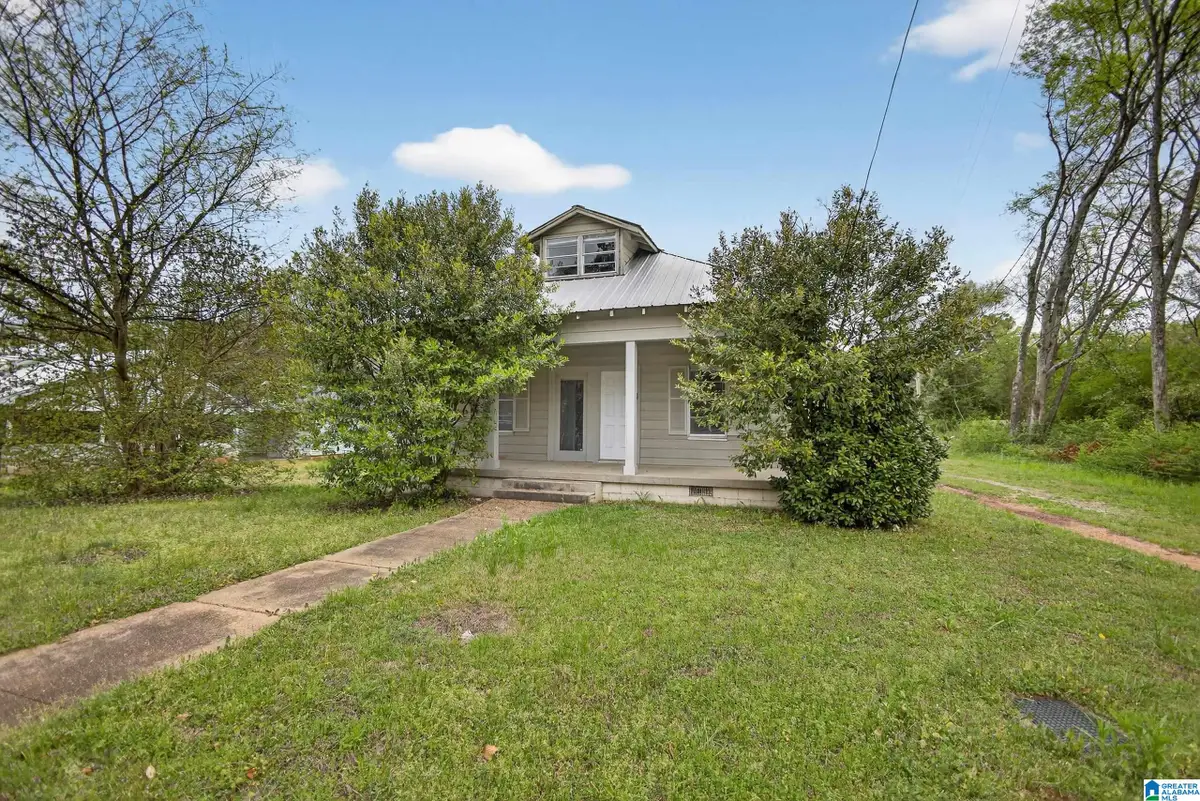 406 N NASHVILLE AVENUE, Sylacauga, AL 35150 - #1