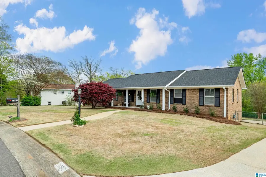 2282 S SHERRLYN DRIVE, Hoover, AL 35226 - #2
