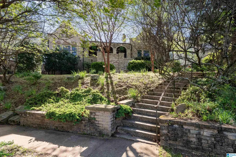 3431 CLIFF ROAD, Birmingham, AL 35205 - #2