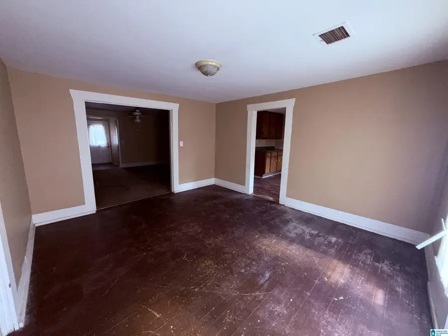 1036 LINTHICUM STREET, Tarrant, AL 35217 - #3