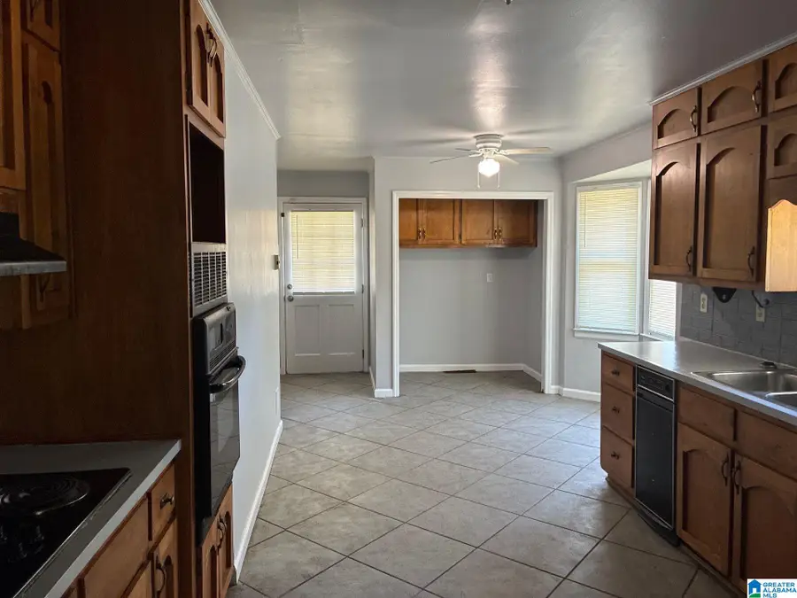 1705 4TH PLACE NW, Center Point, AL 35215 - #3