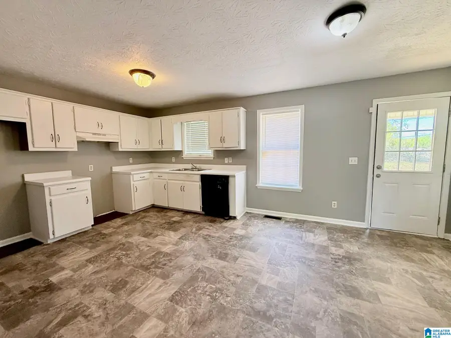 101 EUBANKS AVENUE, Piedmont, AL 36272 - #3