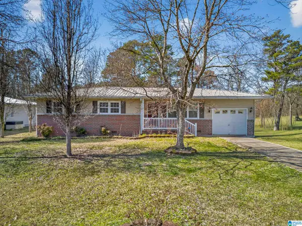 911 WOOD AVENUE SE, Attalla, AL 35954