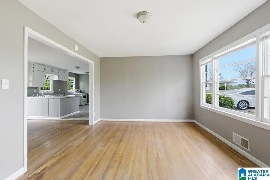 901 28TH AVENUE NE, Center Point, AL 35215 - #2