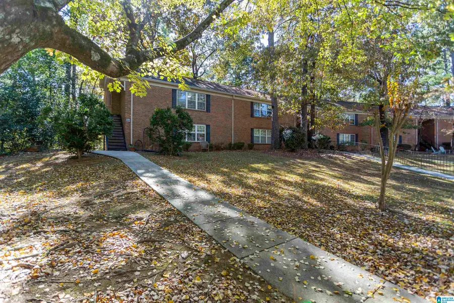 2098 MONTREAT CIRCLE, Birmingham, AL 35216 - #2