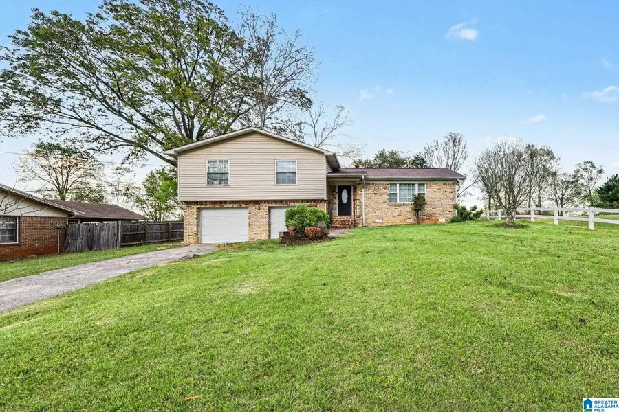 1913 9TH STREET NW, Birmingham, AL 35215 - #2