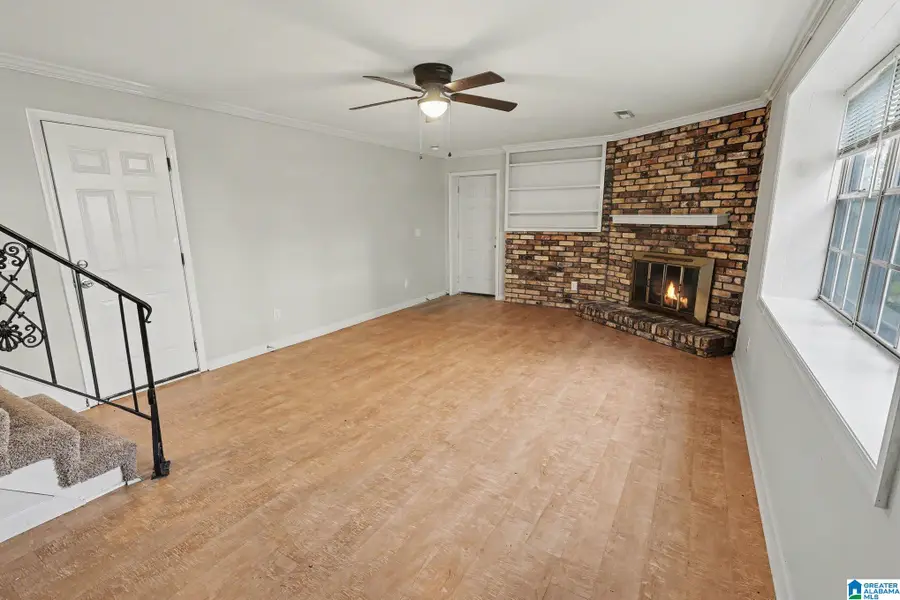 1913 9TH STREET NW, Birmingham, AL 35215 - #3