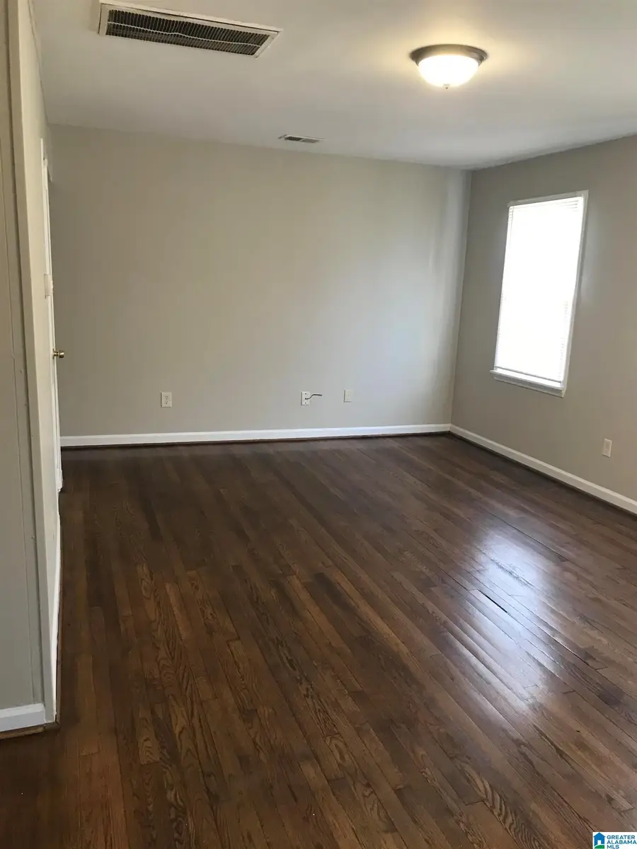 221 25TH STREET, Birmingham, AL 35211 - #3