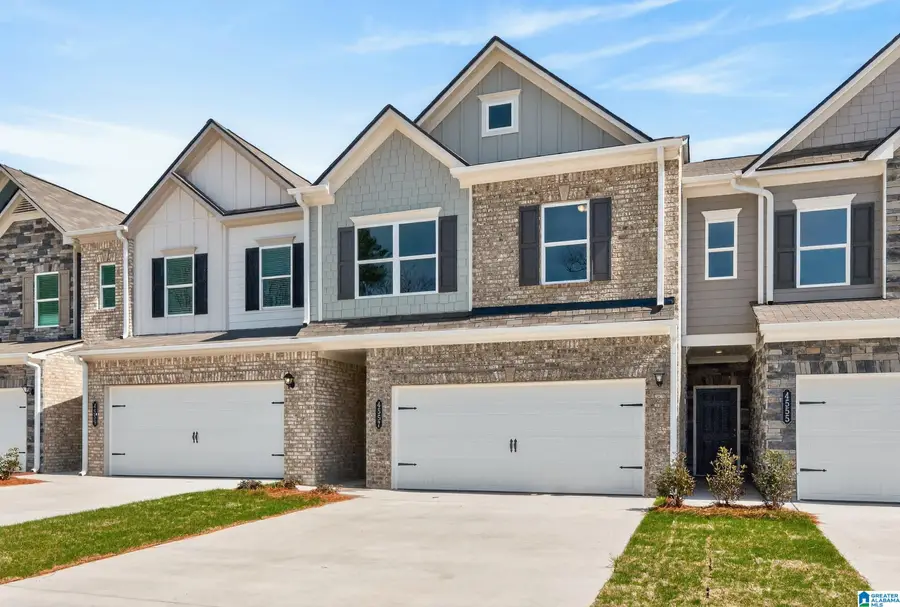 4557 VILLAGE SPRINGS SQUARE, Fultondale, AL 35068 - #3