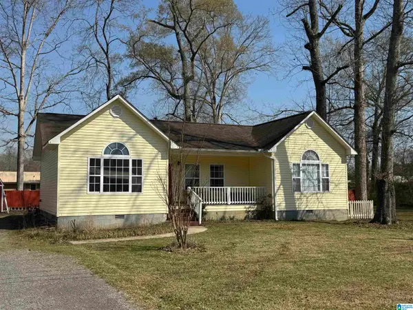 323 WOODALL LANE, Scottsboro, AL 35768