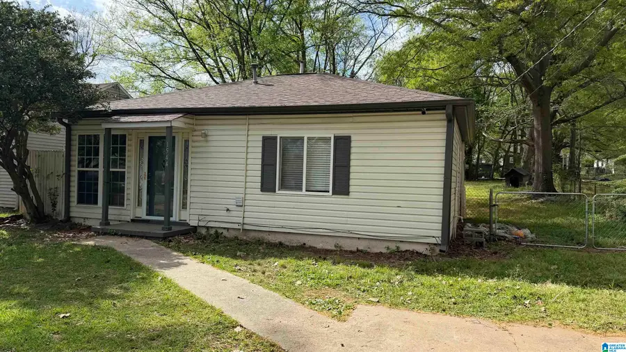 1544 N 26TH AVENUE, Hueytown, AL 35023 - #2