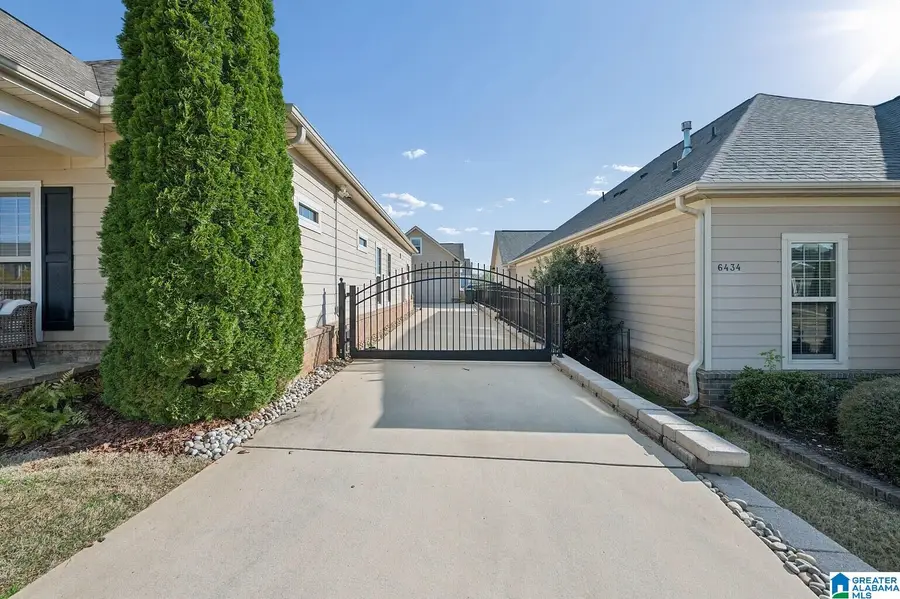 6432 MIDTOWNE LANE NW, Huntsville, AL 35806 - #2