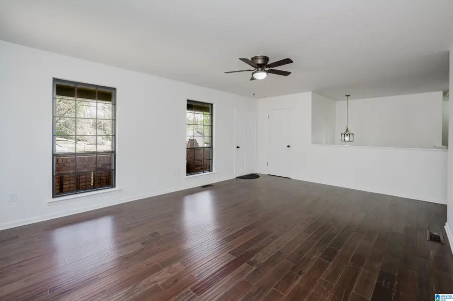 814 HONEYSUCKLE DRIVE, Fultondale, AL 35068 - #2