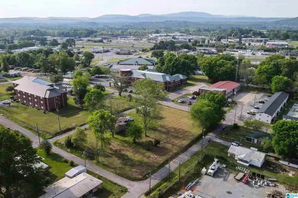 1001 CHURCH STREET, Oxford, AL 36203