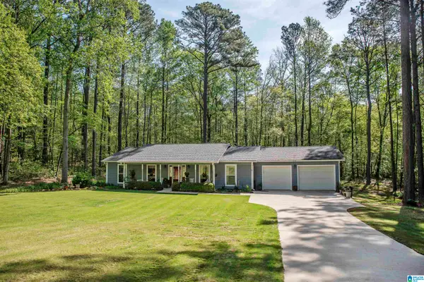 2114 OLIVER AVENUE, Alexander city, AL 35010